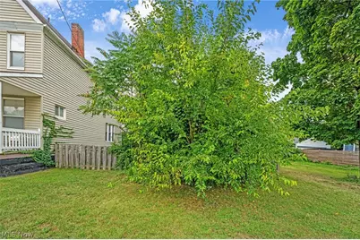 2256 E 85th Street, Loveland, OH 44106 - Photo 8