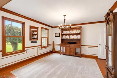 9745 Bainbridge Road, Chagrin Falls, OH 44023 - Photo 18