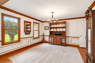 9745 Bainbridge Rd, Chagrin Falls, OH 44023 - Photo 18