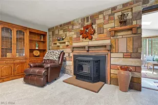 4824 Rolling View Dr, Akron, OH 44333 - Photo 32
