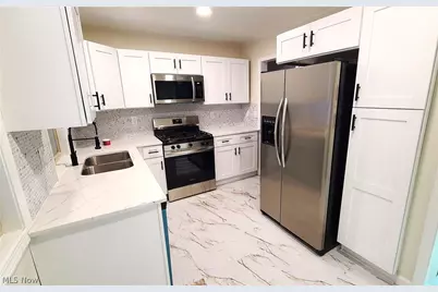 13517 Saint James Avenue, Loveland, OH 44135 - Photo 22