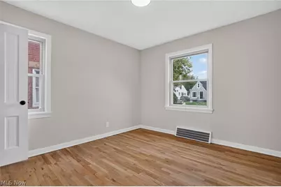 13517 Saint James Avenue, Loveland, OH 44135 - Photo 12