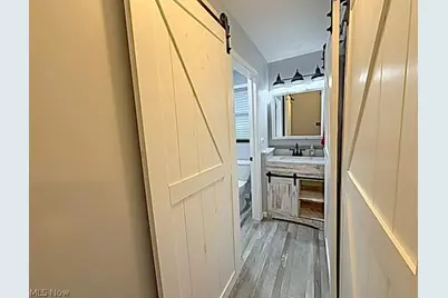 46103 New England Square #D, New Waterford, OH 44445 - Photo 12