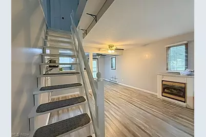 46103 New England Square #D, New Waterford, OH 44445 - Photo 6