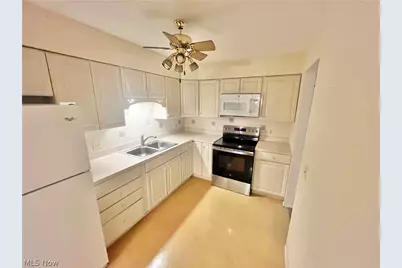 7209 S Churchill Place, Concord Twp, OH 44077 - Photo 4