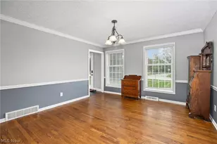 692 Thelma Dr, Wadsworth, OH 44281 - Photo 26