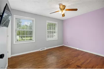 692 Thelma Drive, Wadsworth, OH 44281 - Photo 40