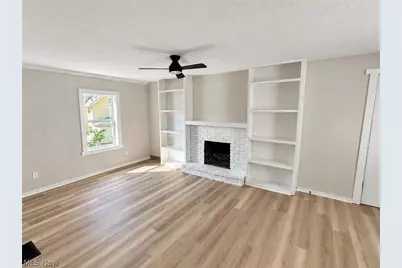 286 Alhambra Way, Akron, OH 44302 - Photo 2