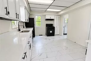 286 Alhambra Way, Akron, OH 44302 - Photo 6