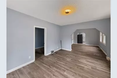 5910 Gilbert Court, Loveland, OH 44102 - Photo 4