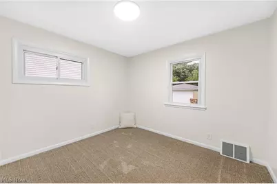 324 Lynn Drive, Cuyahoga Falls, OH 44221 - Photo 18