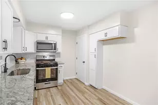 324 Lynn Dr, Cuyahoga Falls, OH 44221 - Photo 8