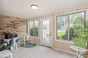 7681 Plumwood Ln, Green Hills, OH 44131 - Photo 6