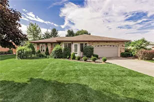 7681 Plumwood Ln, Green Hills, OH 44131 - Photo 1
