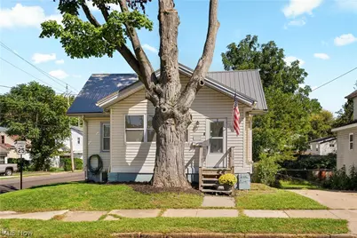 1079 Pitkin Avenue, Akron, OH 44310 - Photo 2