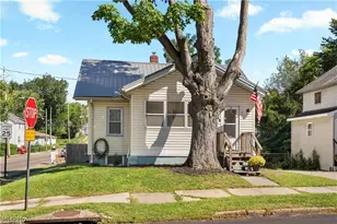 1079 Pitkin Ave, Akron, OH 44310 - Photo 1
