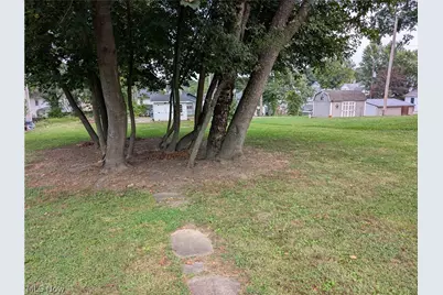 1221 Gomber Avenue, Cambridge, OH 43725 - Photo 4