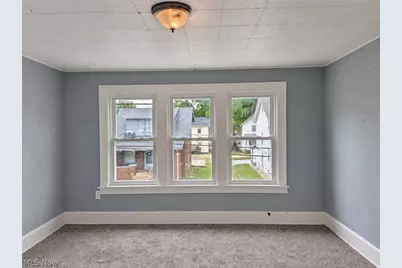 864 10th Street NE, Massillon, OH 44646 - Photo 12