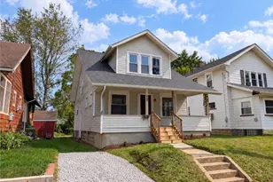 864 10th St NE, Massillon, OH 44646 - Photo 2