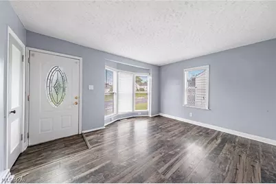 1714 S Liberty Avenue, Alliance, OH 44601 - Photo 2
