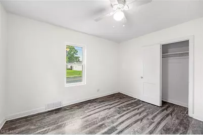 1714 S Liberty Avenue, Alliance, OH 44601 - Photo 12