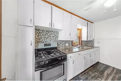 1714 S Liberty Avenue, Alliance, OH 44601 - Photo 6