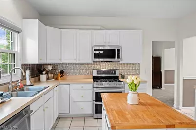 17118 Woodlawn Court, Strongsville, OH 44149 - Photo 24