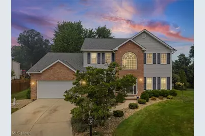 17118 Woodlawn Court, Strongsville, OH 44149 - Photo 2