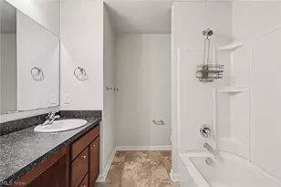 57 Garnett Cir, Copley, OH 44321 - Photo 10