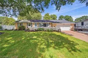 2769 Englewood Dr NE, Canton, OH 44721 - Photo 1
