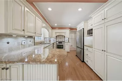 2769 Englewood Drive NE, Canton, OH 44721 - Photo 8