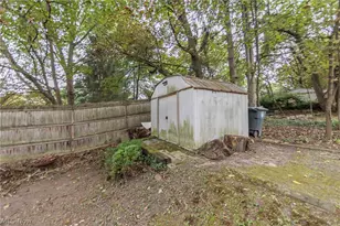 1305 Big Falls Ave, Akron, OH 44310 - Photo 6