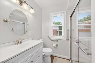 305 E 329th St, Willowick, OH 44095 - Photo 12