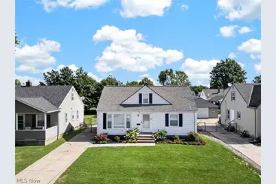 305 E 329th Street, Willowick, OH 44095 - Photo 2