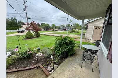 514 Carson Avenue, Grand River, OH 44045 - Photo 2
