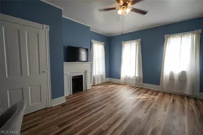 201 N 7th Street, Martins Ferry, OH 43935 - Photo 34