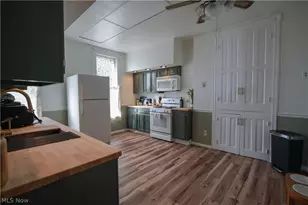 201 N 7th St, Martins Ferry, OH 43935 - Photo 12
