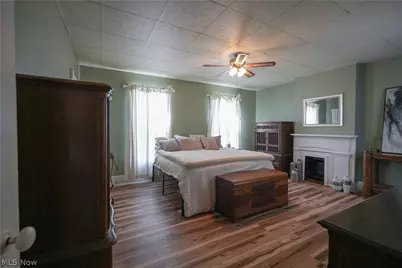 201 N 7th Street, Martins Ferry, OH 43935 - Photo 28