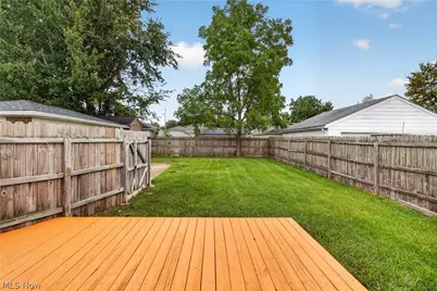 1327 W 26th Street, Lorain, OH 44052 - Photo 10