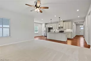 830 Sunrise Cir, Aurora, OH 44202 - Photo 6