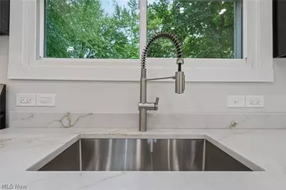 50 S Glencoe Drive, Akron, OH 44319 - Photo 10