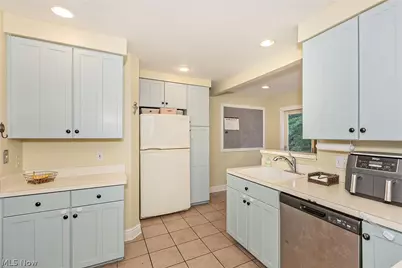 1693 Maywood Road, South Euclid, OH 44121 - Photo 8