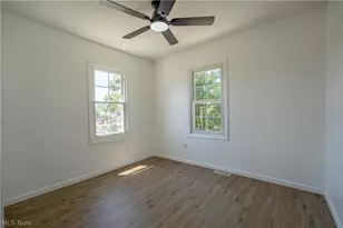 155 Fernwood Ave, Barberton, OH 44203 - Photo 12