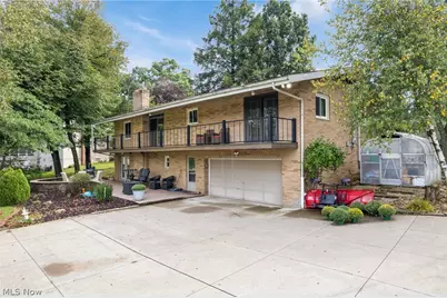 2134 Ritz Manor Drive, Uniontown, OH 44685 - Photo 4