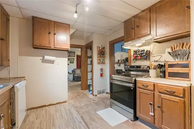 2127 Watson Avenue, Alliance, OH 44601 - Photo 8