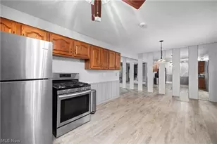 5742 Pleasant St, North Ridgeville, OH 44039 - Photo 8