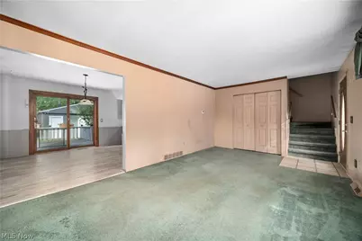 5742 Pleasant Street, North Ridgeville, OH 44039 - Photo 4