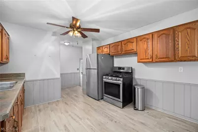 5742 Pleasant Street, North Ridgeville, OH 44039 - Photo 6