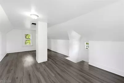 529 Hazel Place, Akron, OH 44304 - Photo 24