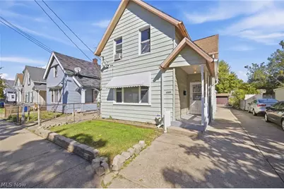 3309 W 32 Street, Loveland, OH 44109 - Photo 2